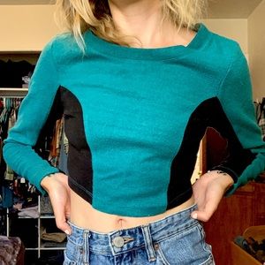 Sporty Color-Block Urban Outfitters Crop Sweater